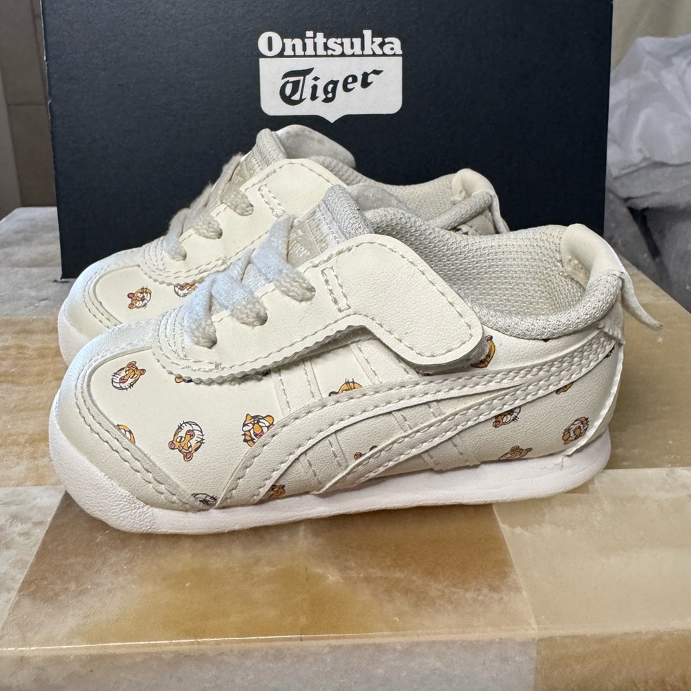 Onitsuka Tiger by Asics Kids Sneakers - Cream with Tigers Prints - Picture 2 of 7